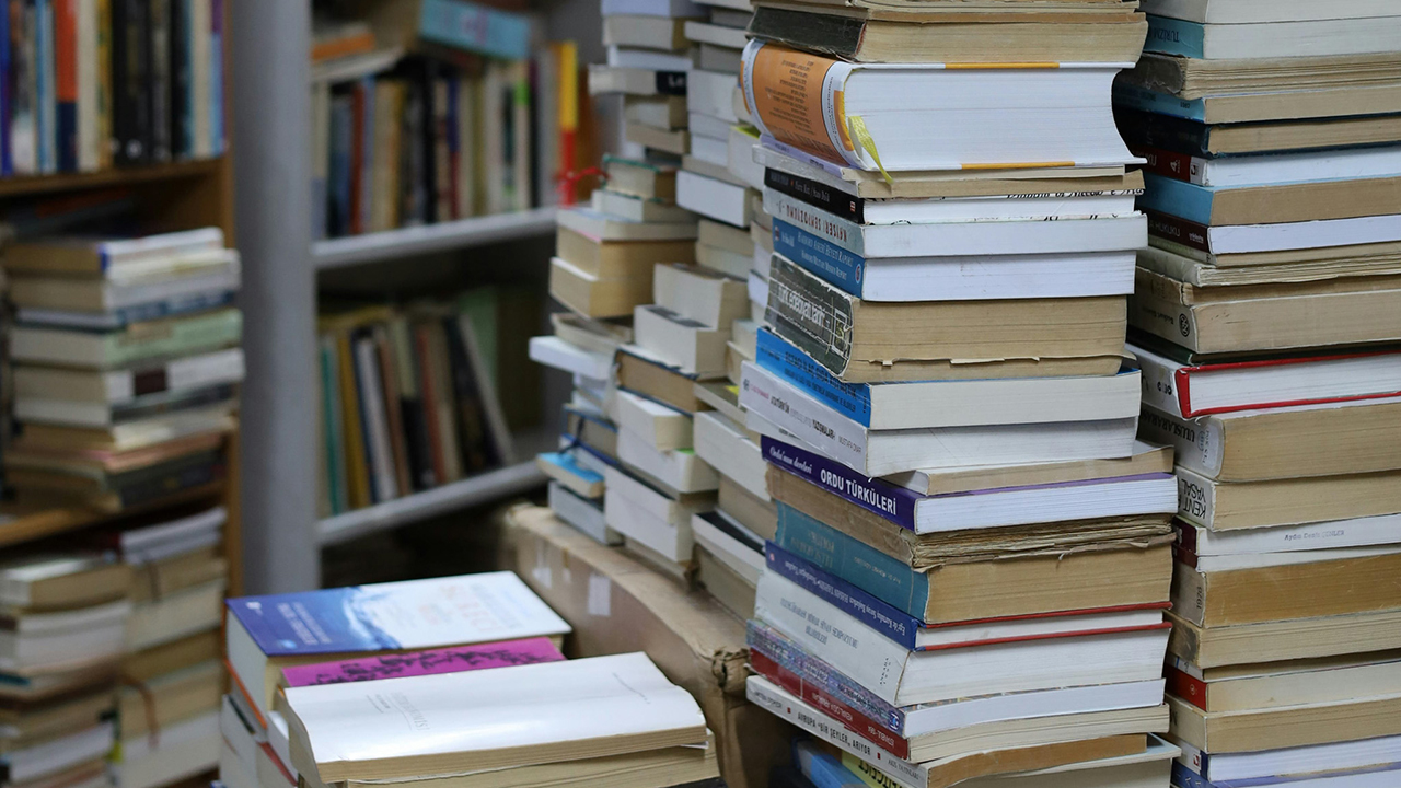 Convocadas ayudas a bibliotecas públicas municipales de Castilla-La Mancha 11 Convocadas ayudas a bibliotecas públicas municipales de Castilla-La Mancha