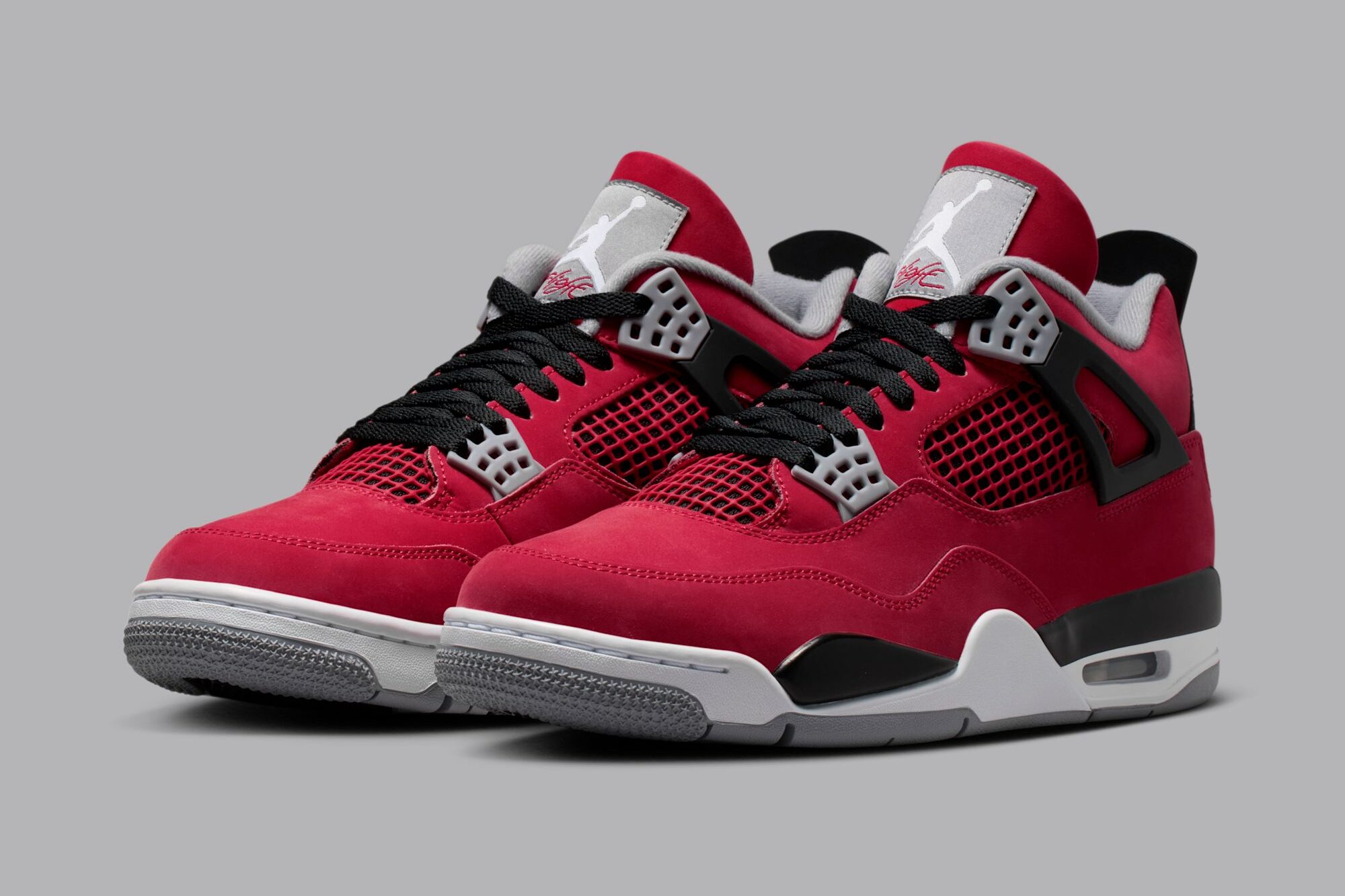 Air Jordan 4 Toro Bravo